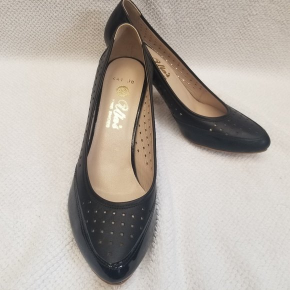 Black perforated leather new low heel pumps. - Picture 5 of 7